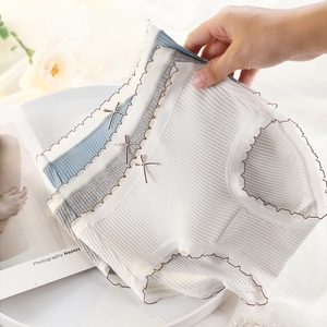 Mutandine da Donna in Cotone <span class=keywords><strong>a</strong></span> Righe Verticali con Volant, Tinta Unita, Multicolore, Casual per Uso Quotidiano - Vendita all'Ingrosso - Product Image 3