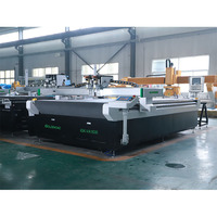 China fabriek kartonnen doos vouwmes KT board oscillerend mes snijmachine
