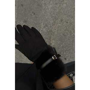 Black Woolen & Cashmere <b>Gloves</b> <b>with</b> Belt Elegant <b>Fur</b> Design - Product Image 2