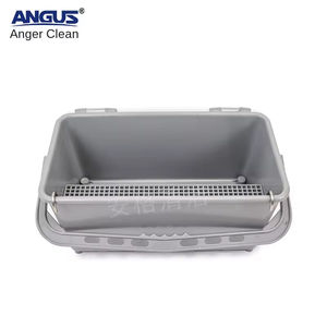 Secchio Professionale in Plastica Rettangolare per Pulizia Finestre con Manico Ergonomico e Panno in Microfibra - Product Image 2