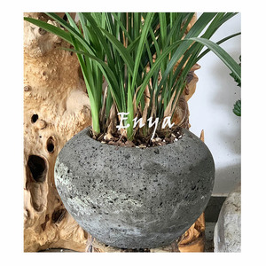 Antica pietra lavica fusa all'ingrosso rotonda grandi <span class=keywords><strong>vasi</strong></span> per <span class=keywords><strong>piante</strong></span> succulente urna fioriere ornamenti da giardino vaso Bonsai non smaltato - Product Image 1