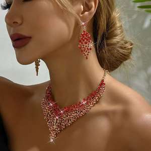 2025ใหม่ชุดเครื่องประดับคริสตัลและสร้อยคอรูปตัววีและต่างหูรูปตัววีสีทองสวยงามแฟชั่นคุณภาพสูง - Product Image 3