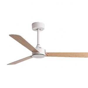 Ventilador de Techo Comercial de Estilo Nórdico de 220v con 3 Aspas de Madera Contrachapada, Ventilador de Techo con Motor de CC y Luz - Product Image 1