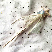 Baguette Magique Scintillante Étoile Mignonne pour Enfants – Cadeau d'Anniversaire Fille, Fête, Noël, Remise de Diplôme, Saint-Valentin, Cosplay Princesse – Offre Spéciale