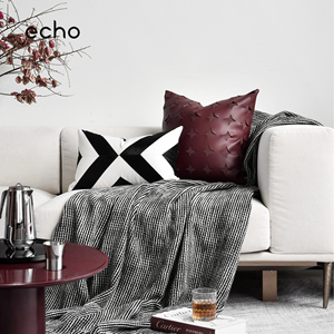 Tappeto Quadrato in Velluto Bordeaux Premium Antipiega <span class=keywords><strong>Stile</strong></span> Italiano di Lusso Leggero per Hotel, Villa, Showroom - <span class=keywords><strong>Arredamento</strong></span> Morbido - Product Image 1