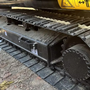 Mini-excavatrice sur chenilles d'occasion SY135C 135 Sany avec moteur Isuzu et boîte de vitesses, puissance 130 kW - Product Image 4