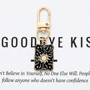 义乌钥匙扣朋克黑暗女巫卡徽章日月星哥特式骷髅钥匙扣占星术标志微小塔罗牌钥匙扣 - Product Image 4