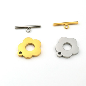 Fermoir à bascule en forme de fleur |   Connecteur OT en acier inoxydable plaqué or 18 carats en forme de fleur de prunier pour la fabrication de bijoux, bracelets et colliers DIY - Product Image 4
