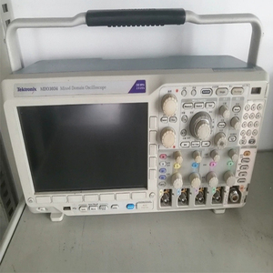 Nuevo Osciloscopio Híbrido Tektronix MDO3052 (Domino Híbrido) - Alta Precisión, 1 Año de Garantía, Aplicaciones de Pruebas Automáticas - Product Image 4