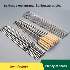 <span class=keywords><strong>Spiedini</strong></span> <span class=keywords><strong>per</strong></span> Barbecue in Acciaio Inox con Manico in Legno, Bastoncini Riutilizzabili <span class=keywords><strong>per</strong></span> Kebab, Aste <span class=keywords><strong>per</strong></span> Grigliare, <span class=keywords><strong>Spiedini</strong></span> Piatti <span class=keywords><strong>per</strong></span> Campeggio e Picnic - Product Image 3