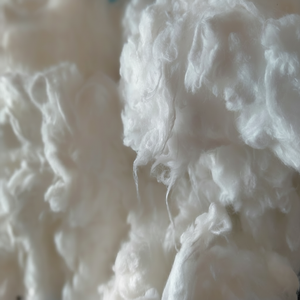 Residuos de algodón blanco fibra de mala calidad hecha de residuos textiles para almohada chaqueta sofá aislamiento fieltro _ Sra. Min - Product Image 1
