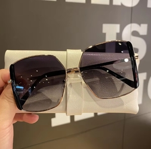 European American Women's Sunglasses with <b>Large</b> <b>Frame</b> Slim Face Street Photography Trendy TR Circle Imprinting New Release - Product Image 6