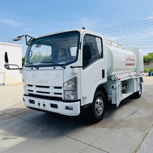 รถบรรทุกน้ำมัน ISUZU NQR 8000L รถบรรทุกส่งน้ำมันดีเซลพร้อมปั๊มสำหรับเติมน้ำมันในสถานีบริการน้ำมัน - Product Image 3