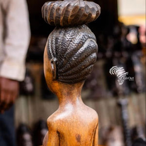 Sculptures en bois sculptées à la main pour studios de yoga et centres de bien-être, décoration intérieure avec une énergie tribale apaisante REN ART AFRIKAN - Product Image 1