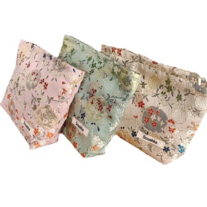 Bolsa <span class=keywords><strong>de</strong></span> cosméticos Floral Vintage para mujer, <span class=keywords><strong>de</strong></span> gran capacidad <span class=keywords><strong>neceser</strong></span> <span class=keywords><strong>de</strong></span> viaje, bolsa <span class=keywords><strong>de</strong></span> <span class=keywords><strong>aseo</strong></span> con brocado - Product Image 1