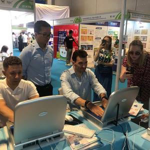 Doutor Pó Metatron Medic 3D Corpo Inteiro Chinês Meridian Diagnóstico Analisador de Saúde Infantil Quantum + AI Tecnologia Sem Fio ABS - Product Image 3