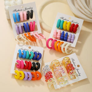 2025 <b>Fashion</b> Boutique New <b>Fashion</b> C Shape Multi Color <b>Earrings</b> Assembly Simple Resin Acrylic <b>Hoop</b> <b>Earrings</b> Set for Women - Product Image 6