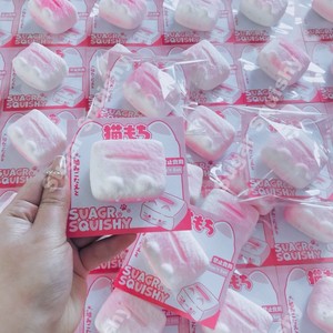 ของเล่นบีบข้าวปั้นรูปแมวน้อยสีชมพูสไตล์คาวาอี้  วัสดุ PU นุ่มมาก บรรเทาความเครียด ของขวัญสำหรับเด็กและผู้ใหญ่ - Product Image 5