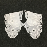 Paire d'appliques en dentelle Polyester Broderie Col en dentelle Accessoire de vêtement Col en coton Fleur pour robe