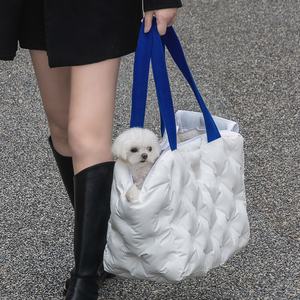 Bolsa de viaje de lujo para mascotas, cama de viaje portátil y lavable, certificado por la línea aérea - Product Image 2