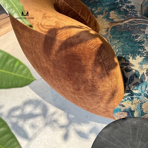 Sofá Curvo Vintage con Tapicería de Tapiz Abstracto, Sofá Curvo de Terciopelo Marrón de Estilo Moderno de Mediados de Siglo para Sala de Estar - Product Image 4