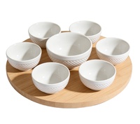 Nampan Sajian Bambu Berputar dengan 6 Mangkuk Keramik Kecil untuk Bumbu dan 1 Mangkuk Besar di Tengah, Gaya Lazy Susan, Set Sajian Elegan