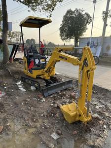 Mini-excavatrice Komatsu PC18 de 1,8 tonne, 95 % NEUVE, modèle 2022, avec moteur, boîte de vitesses, pompe à engrenages, roulement et PLC d'origine, avec rapport d'inspection. - Product Image 4