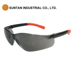 Lunettes de sécurité laser ANSI Z87.1 résistantes aux impacts, protection oculaire industrielle fabriquée à Taïwan pour les soudeurs, les coupeurs et les travailleurs d'atelier - Product Image 1