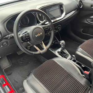 Vehículo Usado de Bajo Kilometraje, <span class=keywords><strong>Kia</strong></span> <span class=keywords><strong>Stonic</strong></span> KX1 2021, Gasolina, 1.4L, CVT, 5 Asientos, Cuero Genuino, SUV, Techo Solar, Vehículo de Segunda Mano en Existencia - Product Image 4