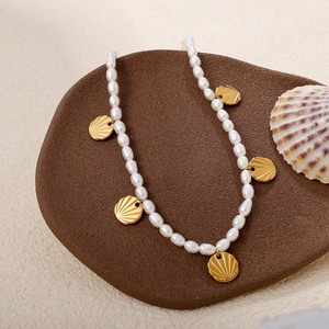 Collar de perlas de agua dulce con colgante de acero inoxidable de lujo, chapado en oro de 18k, estilo francés, para mujer. - Product Image 5