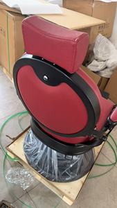 Poltrona da Barbiere in Stile Antico Nero e Oro con Rivestimento in Pelle Trapuntata, Base Rotonda con Pompa Idraulica, Sedia da <span class=keywords><strong>Parrucchiere</strong></span> in Vendita - Product Image 6