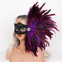 Masque de mascarade élégant en dentelle et plumes, masque de carnaval vénitien, masque de fête d'Halloween, masque de cosplay avec ornement en cristal