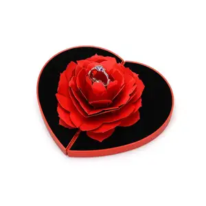 Vendita calda di alta qualità regalo di san valentino cuore rosa anello di fiori scatola per matrimonio anelli di fidanzamento