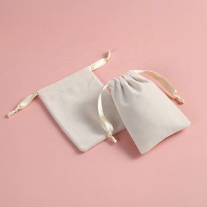 Sac à bijoux en velours élégant de haute qualité 7x9 cm, petite pochette avec cordon de serrage en ruban pour vos collections de pierres précieuses - Product Image 4