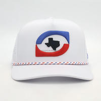 Gorra de Golf Snapback Impermeable de 5, 6 o 7 Paneles con Visera Plana, Logotipo Personalizado OEM, Agujeros Cortados con Láser, Cuerda de Nylon Hidrofóbico y Alto Rendimiento