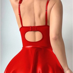 Ensemble de lingerie sexy et audacieuse ODM : Corset en polyester et mini-jupe évasée avec bonnets moulés à armatures et bordure à volants - Product Image 3