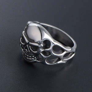 แหวนเหล็กไทเทเนียมทรงกระโหลกแฟชั่นสำหรับผู้ชายของขวัญเครื่องประดับ SA148 - Product Image 4