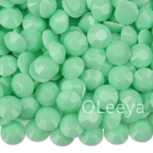 Oleeya Paquet en vrac Macaron Gelée Solide Strass 3mm-5mm Flatback Non Hot Fix Strass Cristal pour la décoration d'arc - Product Image 4