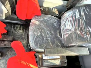 รถขุดตีนตะขาบ SANY SY215 มือสอง ได้รับการรับรองมาตรฐาน CE น้ำหนัก 21.5 ตัน พร้อมเครื่องยนต์คัมมินส์ ปั๊มและเกียร์ยูเคน เครื่องจักรจีน - Product Image 5