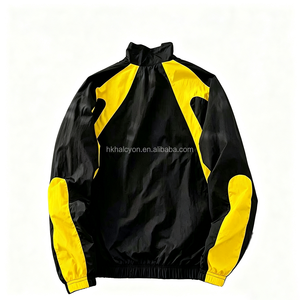 Veste de survêtement noire et jaune à col montant, coupe-vent léger zippé, idéal pour les équipes sportives - Product Image 1