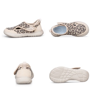 Extra-<strong>Wide</strong> Adjustable Laces Outdoor Lightweight Orthopedic Sneakers Anti-Slip Breathable Cushioned <strong>Wide</strong> <strong>Toe</strong> Box Diabetic <strong>Shoes</strong> - Product Image 3