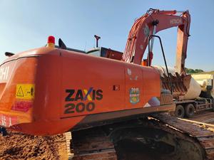 Machines de terrassement Excavateur sur chenilles d'occasion de 20 tonnes Hitachi200 Zaxis200 de construction lourde à vendre - Product Image 4