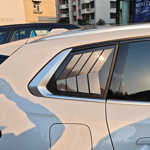 Aérations latérales arrière style racing pour X3 2025 – Cache-soleil et garnitures - Product Image 4