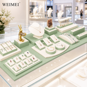 WEIMEI Présentoirs à bijoux vert sauge en velours crème pour pendentifs, bagues, colliers, boucles d'oreilles et autres, pour boutique de bijoux et ensemble de présentation - Product Image 1