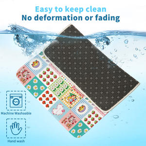 Alfombra de Seda de Hielo para Mascotas, Rectangular, Refrescante, para Perros, 45x60cm, 50x70cm, 65x90cm, 85x120cm, con Diseño de Dibujos Animados, para Verano - Product Image 4