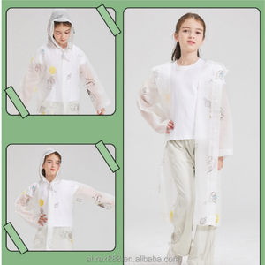 Impermeabile per Adulti in EVA, Design 3D Cartoon, Ecologico, Antivento, Traspirante, Leggero, per Viaggi ed Escursioni - Product Image 5