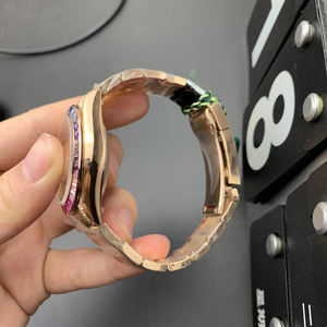 Ultrafino que llega a un nivel superior. Reloj Mecánico de Primera Calidad que se Distingue por su Lujo o Exclusividad - Product Image 4