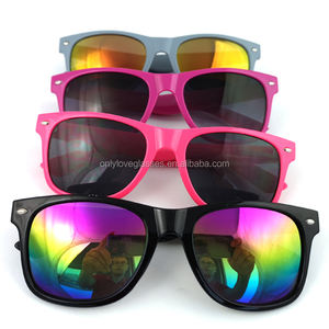 Personnalisables Lunettes de soleil UV bon marché Temples interchangeables <span class=keywords><strong>Lentilles</strong></span> miroir dégradées Disponible Blanc Jaune Violet Rouge Bleu Fabriqué sur PC - Product Image 4