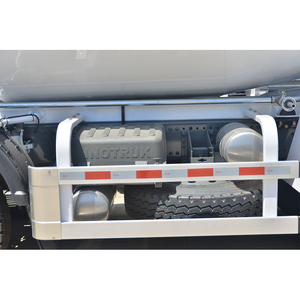 Camión Mezclador de Concreto HOWO TX 340 HP 8x4 de China, Estable Bajo Carga Pesada, Camión Mezclador de Concreto Móvil - Product Image 4