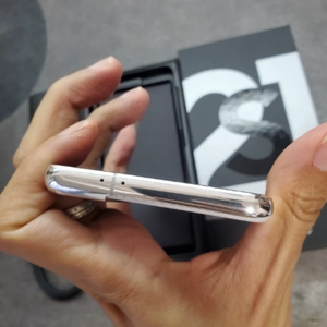 ขายส่ง <span class=keywords><strong>S21</strong></span>+ 5G ปลดล็อคแล้ว หน้าจอ AMOLED แท้ Octa-core 8GB + <span class=keywords><strong>256GB</strong></span> RAM กล้อง 12MP รองรับซิมคู่ทั่วโลก ภาษาอังกฤษ ฝรั่งเศส สเปน - Product Image 2